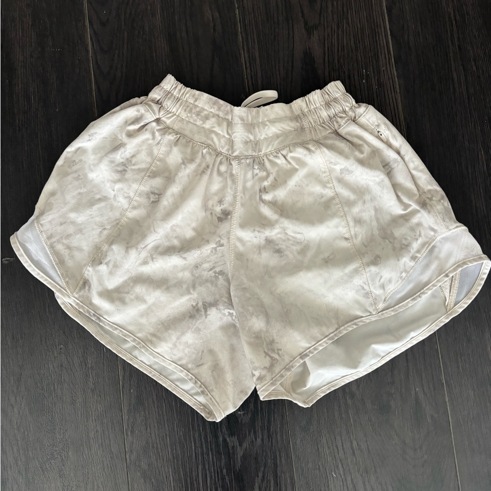 LULU LEMON Marbled Shorts